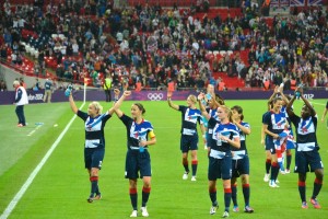 Team_GB_celebrating,_women's_football